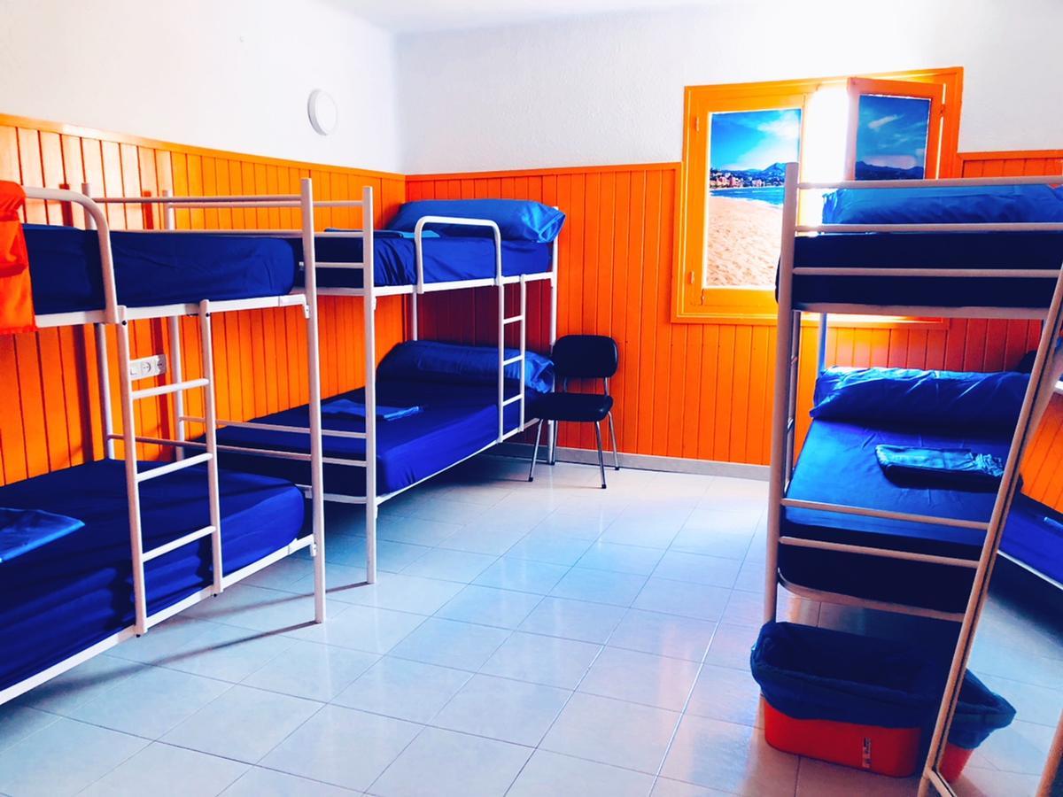 Larios Cool Hostel Малага Экстерьер фото